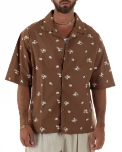 Camicia uomo maniche corte fantasia floreale ricamata collo rever marrone GIOSAL-CC1235A