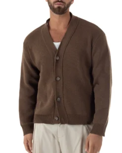Cardigan uomo filo scollo v maglia cropped con bottoni boxy fit marrone GIOSAL-M3092A