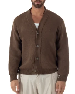 Cardigan uomo filo scollo v maglia cropped con bottoni boxy fit marrone GIOSAL-M3092A