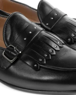 Mocassini uomo con fibbia frangia borchie argento scarpe copelle eleganti pelle vitello cerimonia suola di cuoio con ovalino antiscivolo casual nero GIOSAL-S1321A